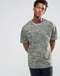 Oversize-футболка с выбеленным змеиным принтом ASOS