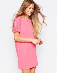 Цельнокройное платье с кружевом на рукавах Liquorish - Розовый