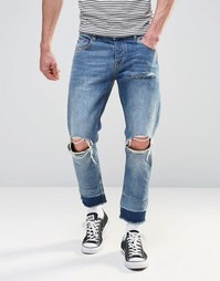 Светлые укороченные джинсы слим с рваными коленками ASOS