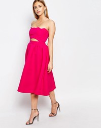 Платье для выпускного с фигурным краем Boohoo - Розовый