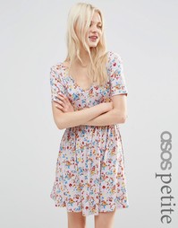 Чайное платье с цветочным принтом ASOS PETITE - Мульти