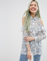 Блузка с принтом пейсли, открытыми плечами и рюшами ASOS - Мульти