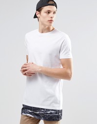 Длинная футболка с мраморным принтом по кромке ASOS - Белый