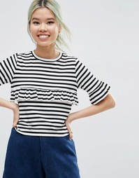 Укороченный топ в полоску с рюшами ASOS