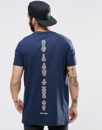 Удлиненная темно-синяя футболка с принтом на спине ASOS - Темно-синий