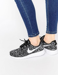 Кроссовки с принтом Nike Roshe - Черно-белый