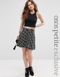 Короткая расклешенная юбка с карманами и цветочным принтом ASOS PETITE