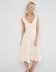 Приталенное платье миди с оборками ASOS - Blush