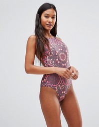 Слитный купальник с принтом пейсли Missguided - Мульти
