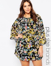 Цельнокройное платье с рукавом‑бабочка и цветами Yumi Plus