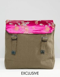 Рюкзак в стиле милитари с атласной отделкой с цветами Reclaimed Vintag