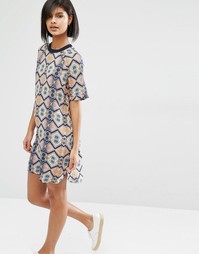 Цельнокройное платье с плиточным рисунком Vero Moda - Мульти