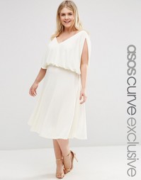 Платье миди из крепа с драпированной накладкой ASOS CURVE - Кремовый