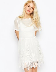 Сетчатое платье с присборенной юбкой и кружевной кромкой ASOS Premium