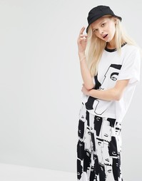 Футболка с принтом лиц Monki - Принт в виде лица