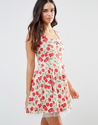 Короткое приталенное платье в стиле 50-х с принтом вишен Iska