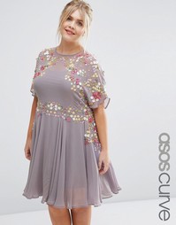 Короткое приталенное платье с 3D отделкой ASOS CURVE SALON - Серый