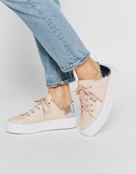 Кроссовки на шнуровке и плоской платформе ASOS DOWNTOWN