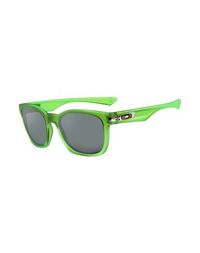 Солнечные очки Oakley
