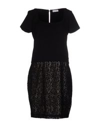 Платье до колена Who*S WHO