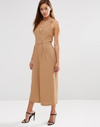 Льняной комбинезон без рукавов ASOS - Кэмел