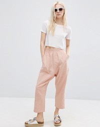 Прямые брюки в стиле casual с выбеленным эффектом ASOS - Blush