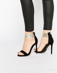 Открытые сандалии с ремешками металлик на щиколотке Missguided