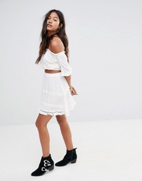 Комплект с топом с открытыми плечами Boohoo - Белый