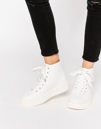 Высокие кроссовки на платформе Truffle Collection - White pu