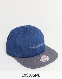 Регулируемая кепка Mitchell &amp; Ness эксклюзивно для ASOS - Синий
