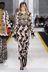 Кружевное платье Giambattista Valli