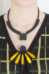 Колье из кожи и пластика Marni