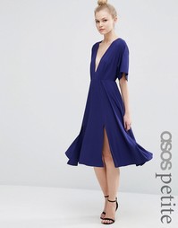 Платье-кимоно миди с глубоким вырезом и разрезами ASOS PETITE