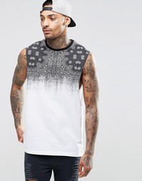 Футболка без рукавов с платочным принтом и заниженными проймами ASOS