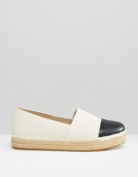 Черно-белые контрастные эспадрильи Steve Madden Prioriti