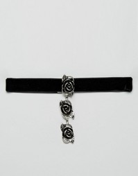 Бархатное ожерелье-чокер с подвеской-розами ASOS - Черный