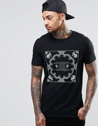 Черная удлиненная футболка с платочным принтом ASOS - Черный