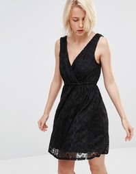 Кружевное приталенное платье Lavand - Черный