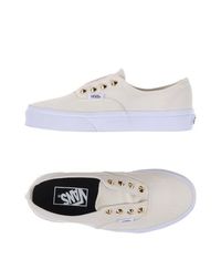 Низкие кеды и кроссовки Vans