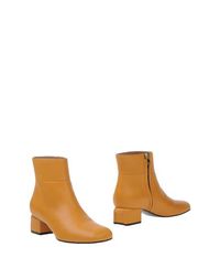 Полусапоги и высокие ботинки Marni