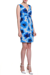 Платье Moschino