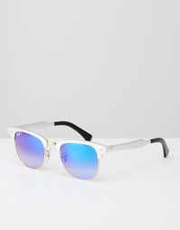 Солнцезащитные очки Клабмастер с серебристой оправой Ray-Ban
