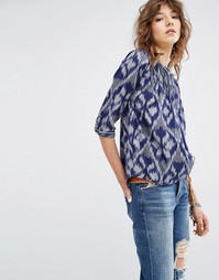 Плиссированная блузка с принтом Maison Scotch - 17 синий