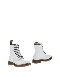 Белые Полусапоги и высокие ботинки DR. Martens