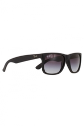 Солнцезащитные очки Ray Ban