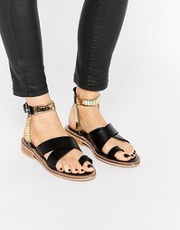 Сандалии в стиле вестерн ASOS FLY BY - Черный