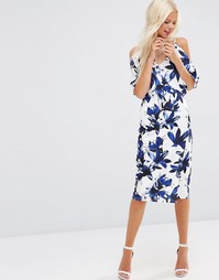 Платье-футляр с синим цветочным принтом и открытыми плечами ASOS