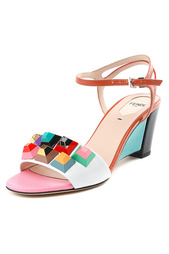 Босоножки Fendi