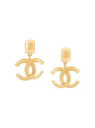 CC logo clip-on earrings Chanel Vintage