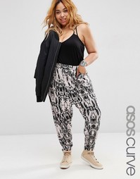 Гаремные брюки с монохромным принтом тай-дай ASOS CURVE - Мульти